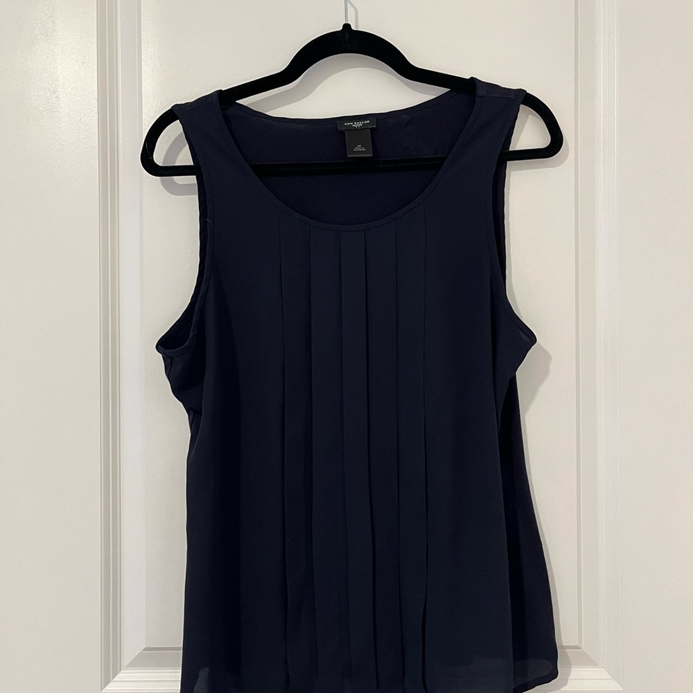 Anne Taylor Sleeveless Pleated Navy Women's Top